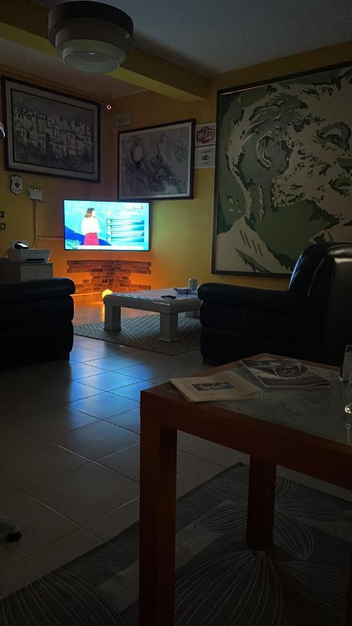 Orlando Vacanze Camere エーリチェ エクステリア 写真