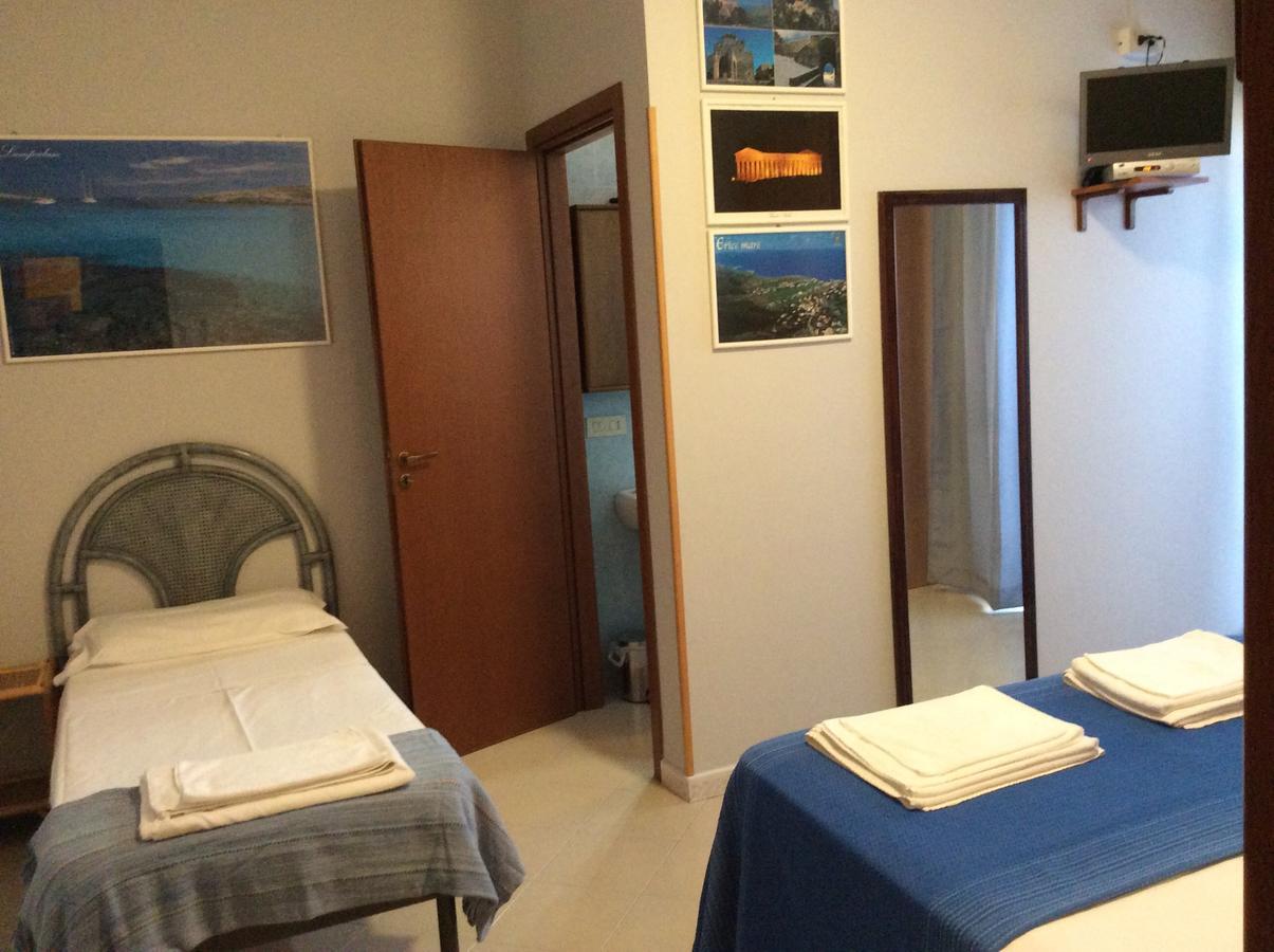 Orlando Vacanze Camere エーリチェ エクステリア 写真